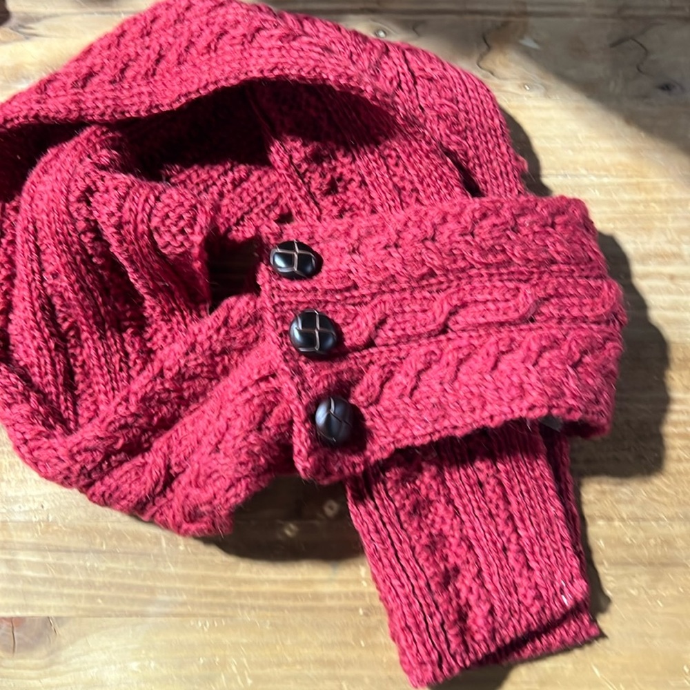 Irish button loop scarf
